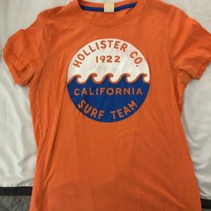 Hollister Tee